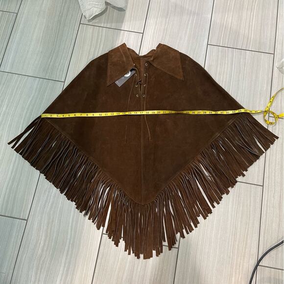 Vintage 70s handmade leather fringe shawl poncho - Picture 4 of 10